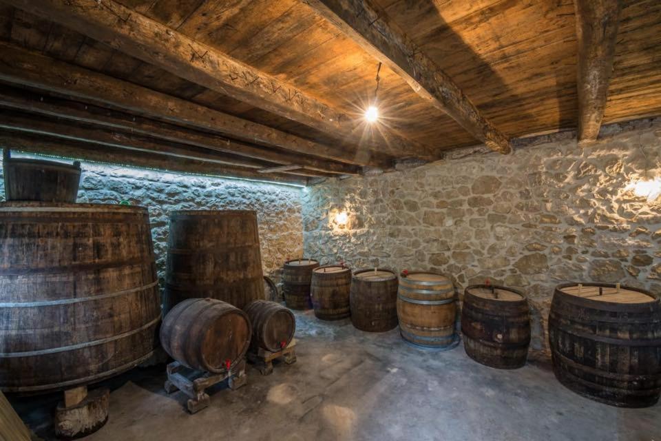 Вилла Stara Kuca Estate Любушки Экстерьер фото